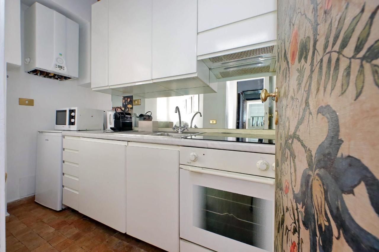 Apartment Colosseum Comfort By Halldis